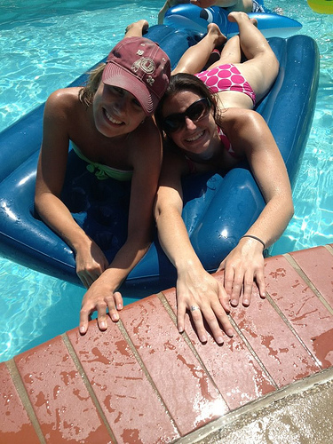 229934_10101124647918408_1795443682_n