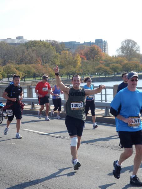 Runners on the bridge, Runners on the Tidal Basin Bridge