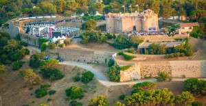 Boxing in a fairy-tale castle